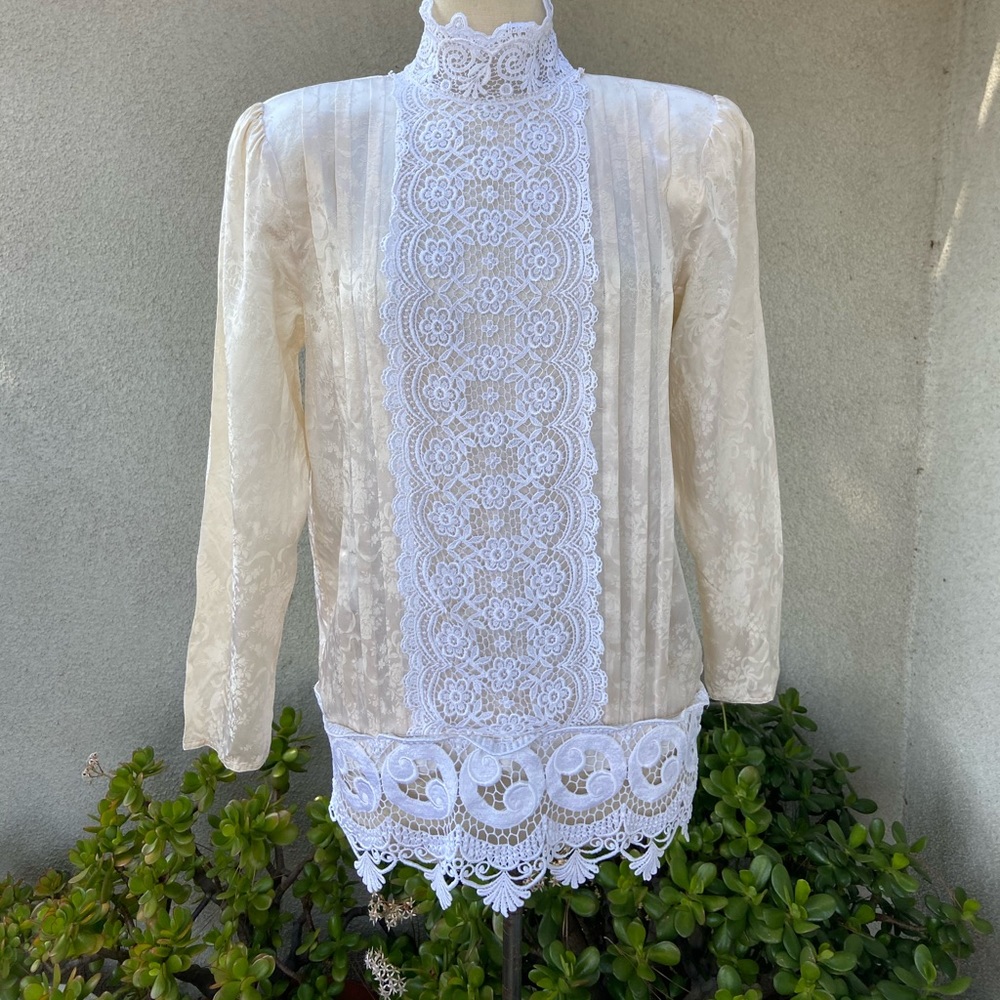 Vtg romantic tunic top satin lace sz M McClintock